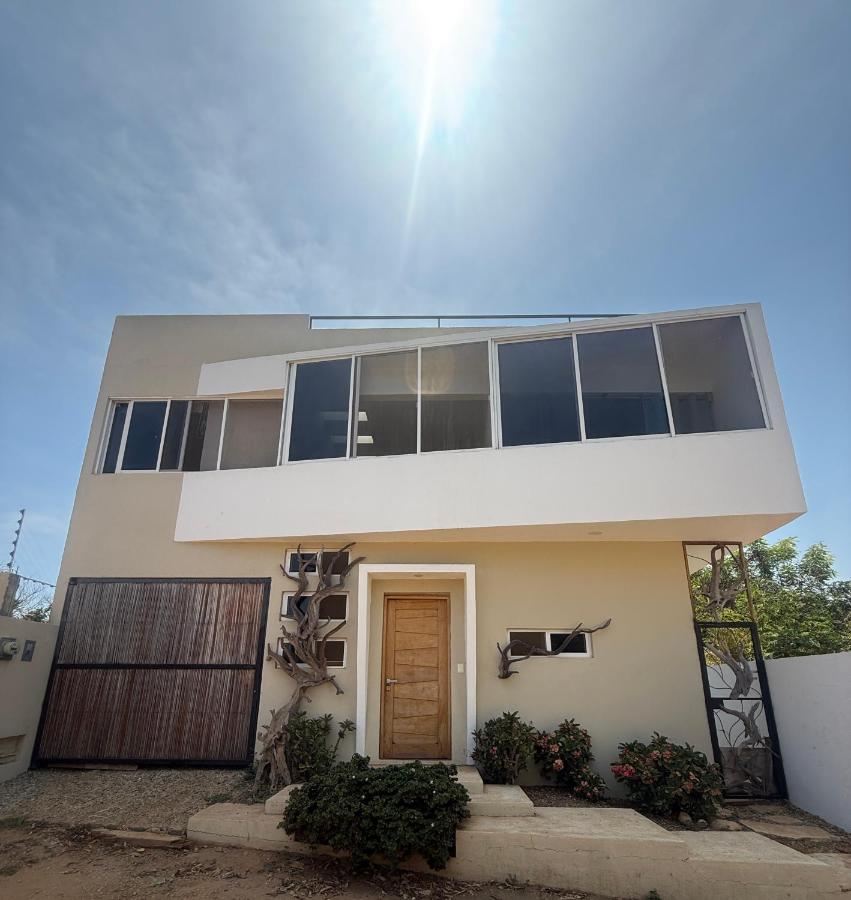 Pool, Space, Style, Modern House for 8 - Ferienwohnung Brisas de Zicatela