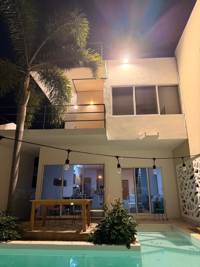 Pool, Space, Style, Modern House for 8 - Ferienwohnung Brisas de Zicatela