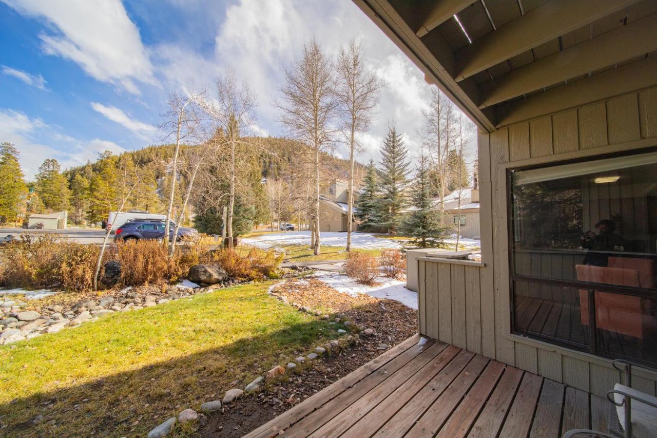 Flying Dutchman 1190 by SummitCove Lodging - Bed and Breakfast Keystone