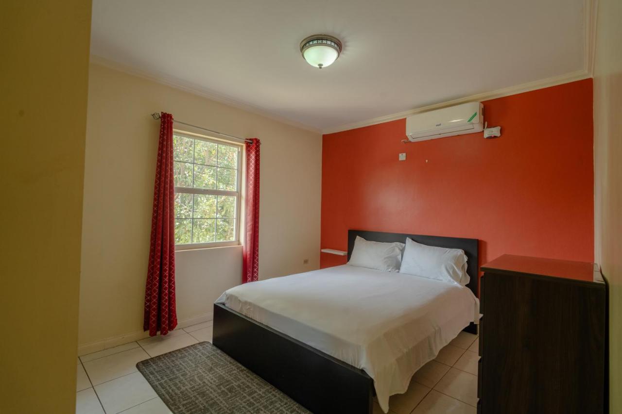 Central 2 bed Apt near Devon House - Ferienwohnung Kingston