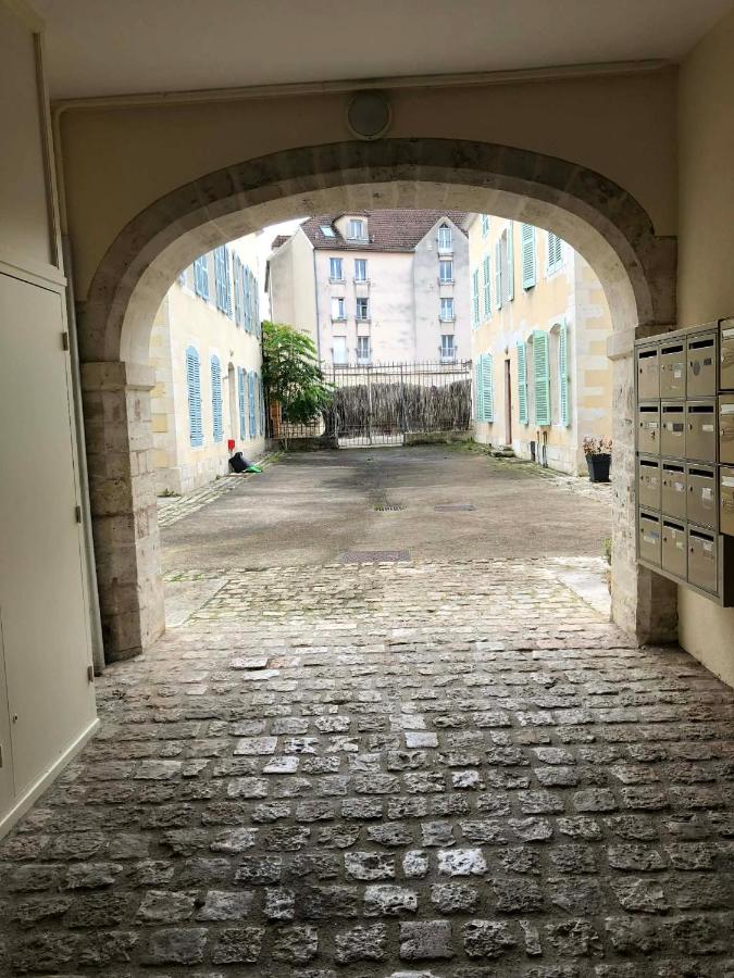 Appartement plein de charme - Centre Bar-Sur-Aube - B&B Bar-sur-Aube