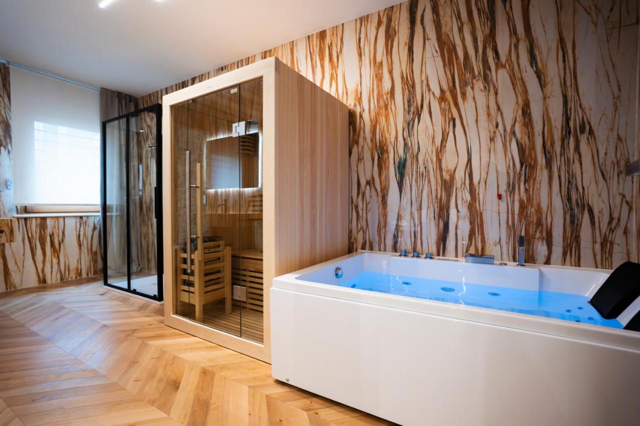Studio avec Baignoire Spa