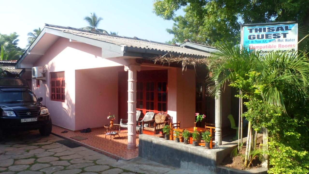 B&B Polonnaruwa - Thisal Guest House - Bed and Breakfast Polonnaruwa