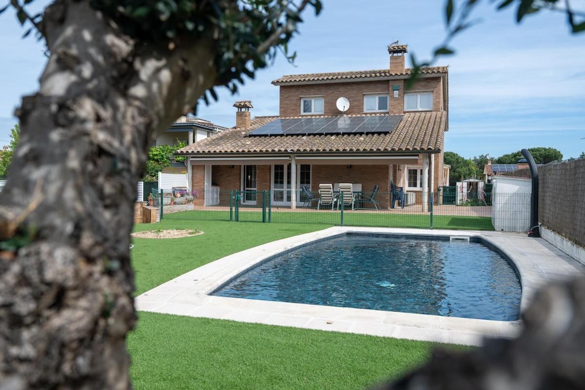 Luxury Getaway in Girona - Bed and Breakfast Riudellots de la Selva