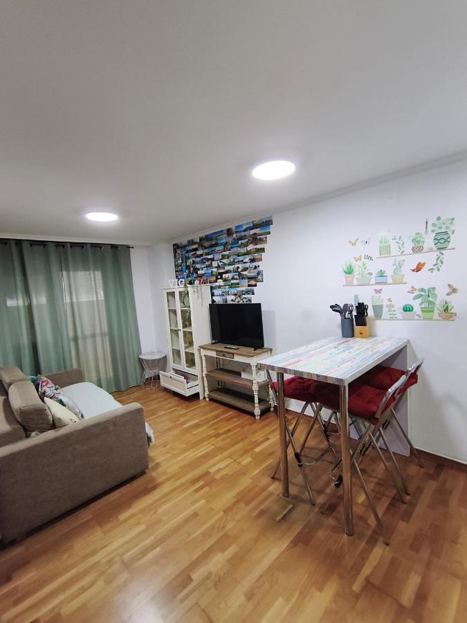 Pleno centro, Alameda, 5 minutos Casco Vello y estación AVE - B&B Vigo