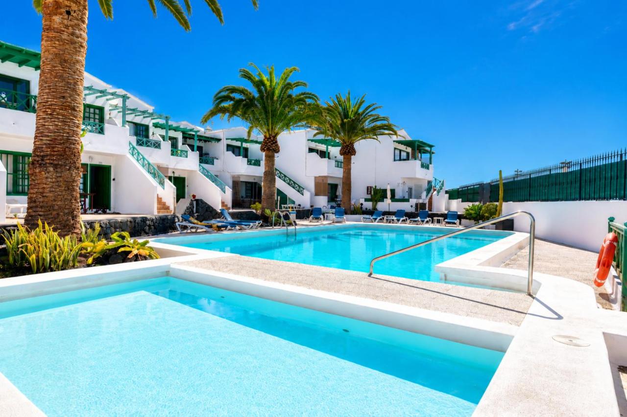 Chez Carmen Allegranza - Pool View - By Lanzarote Vacation Homes - B&B Puerto del Carmen