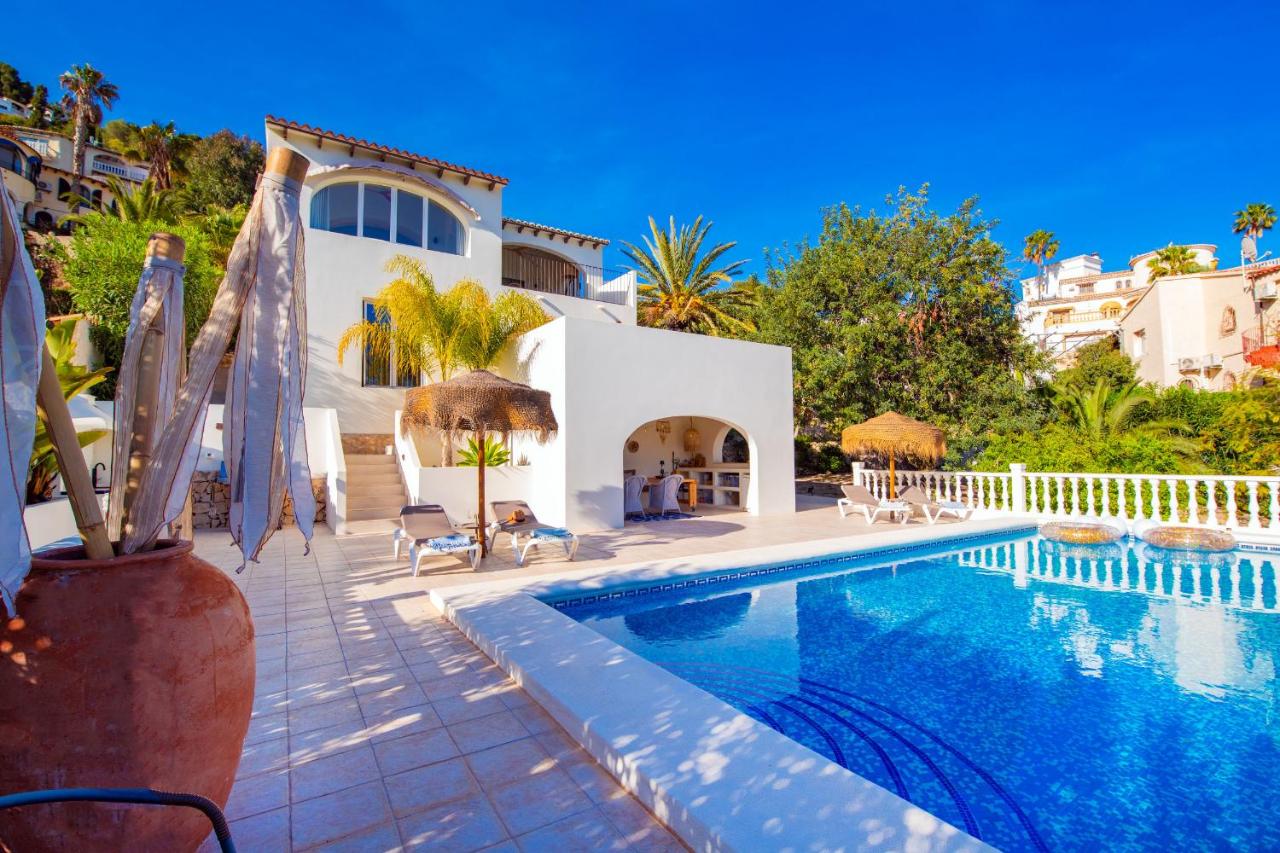 Casa Benissima - Villa with large swimming pool and sea view - Benissa - B&B Benissa