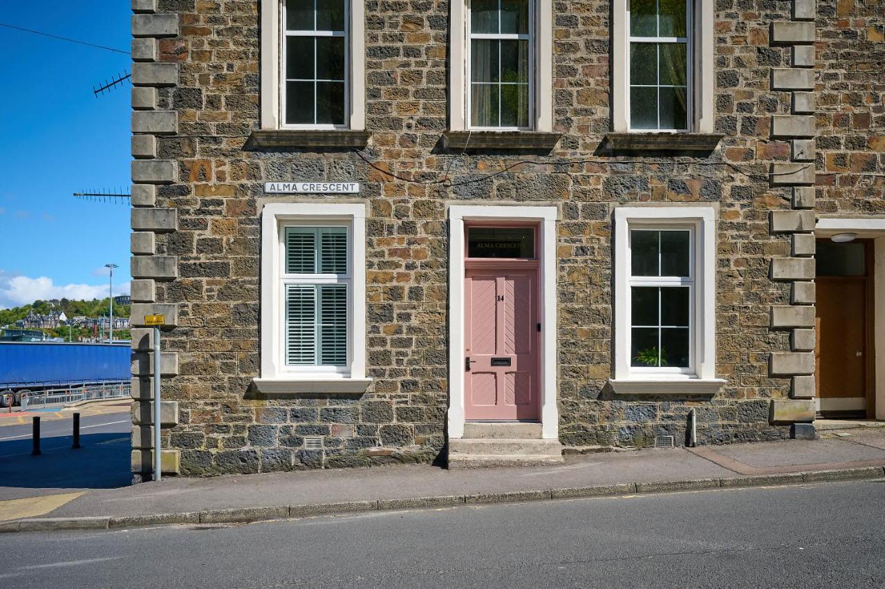 Elegant One-Bed Apartment Near Oban Bay - Bed and Breakfast Oban