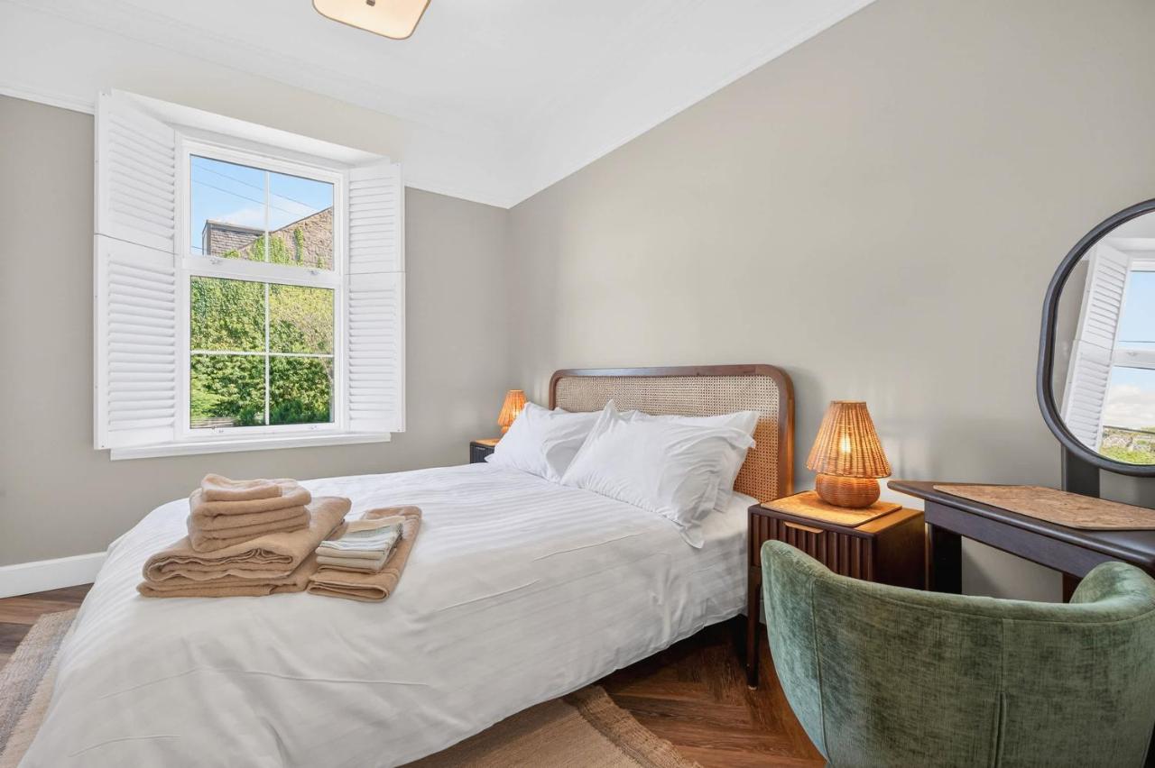 Elegant One-Bed Apartment Near Oban Bay - Bed and Breakfast Oban