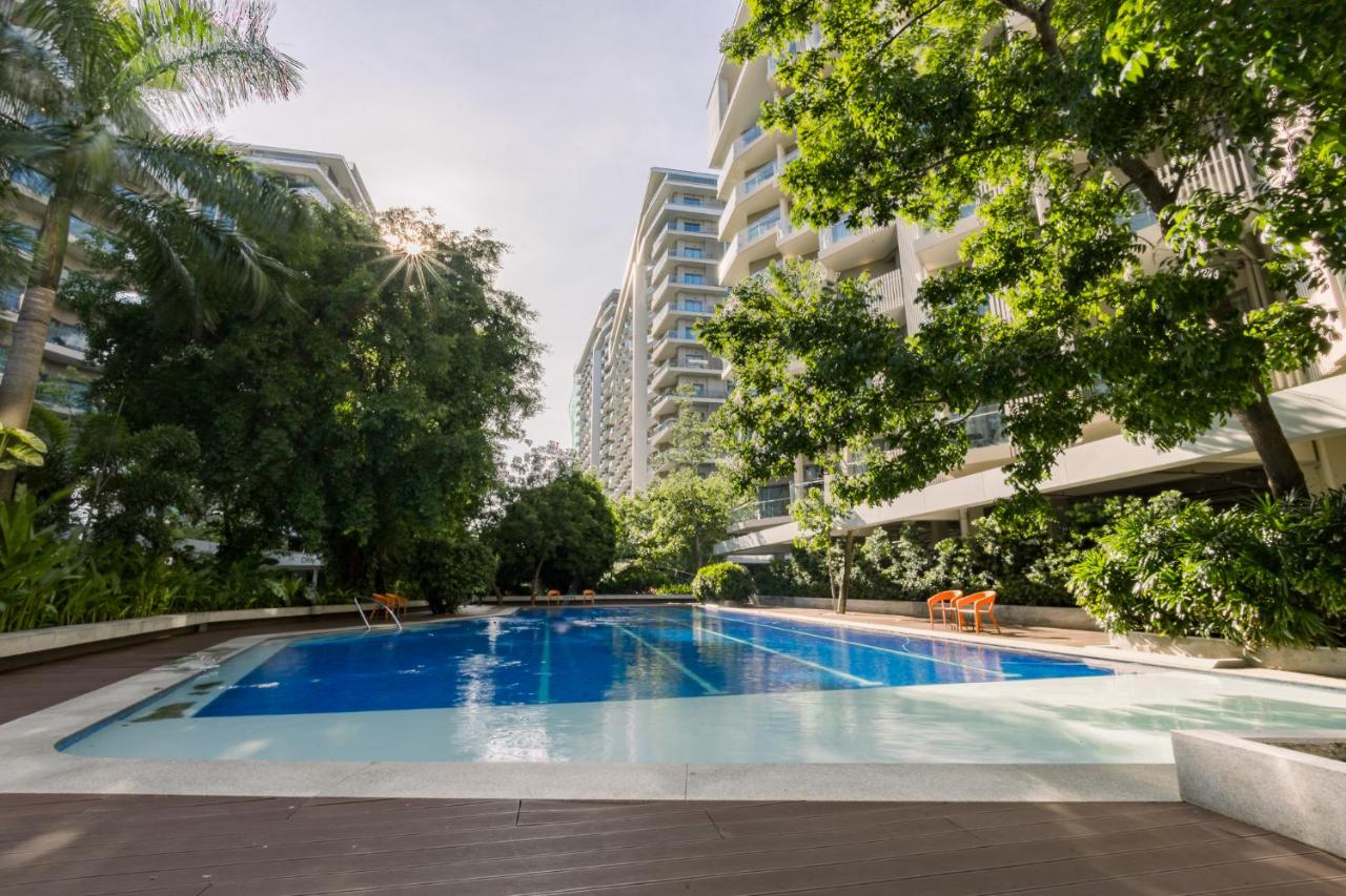 1 BR Tambuli Seaview Studio | 12th Floor Balcony - B&B Maribago