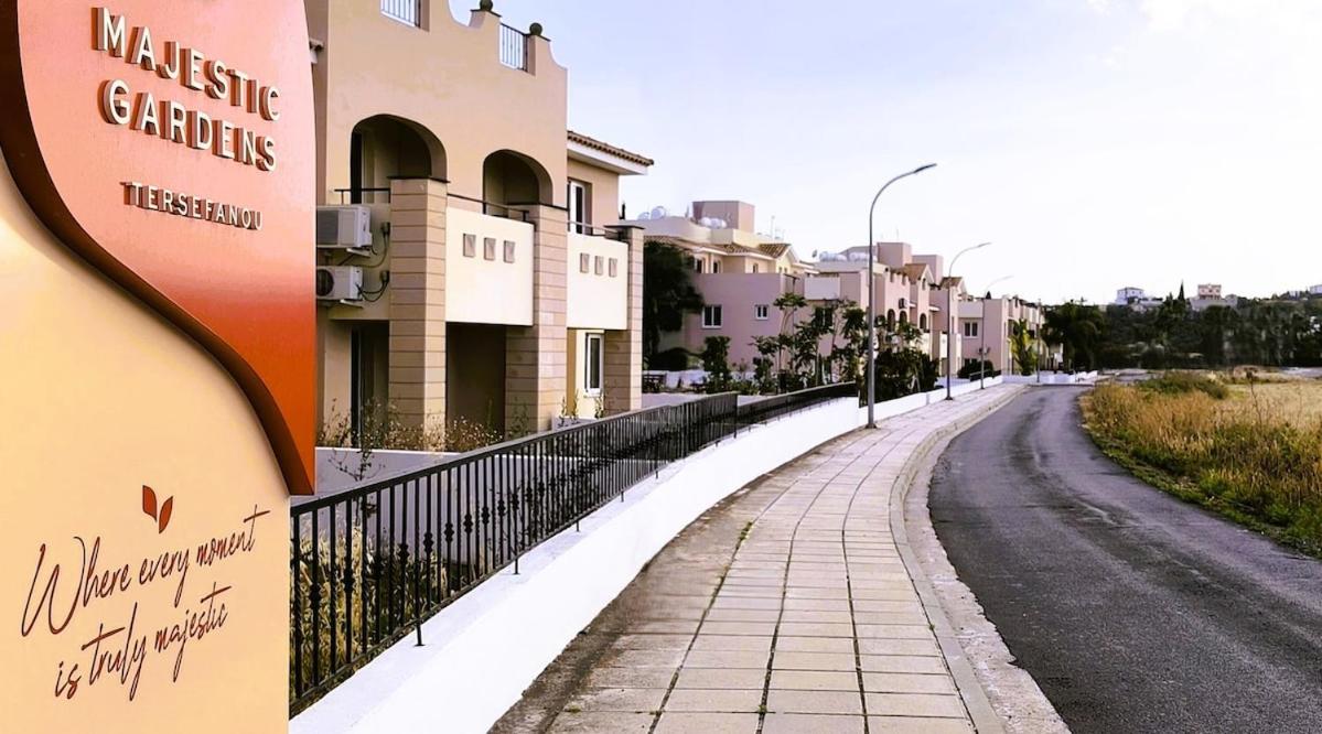 Tersefanou Gardens Paradise I - Ferienwohnung Tersefánou