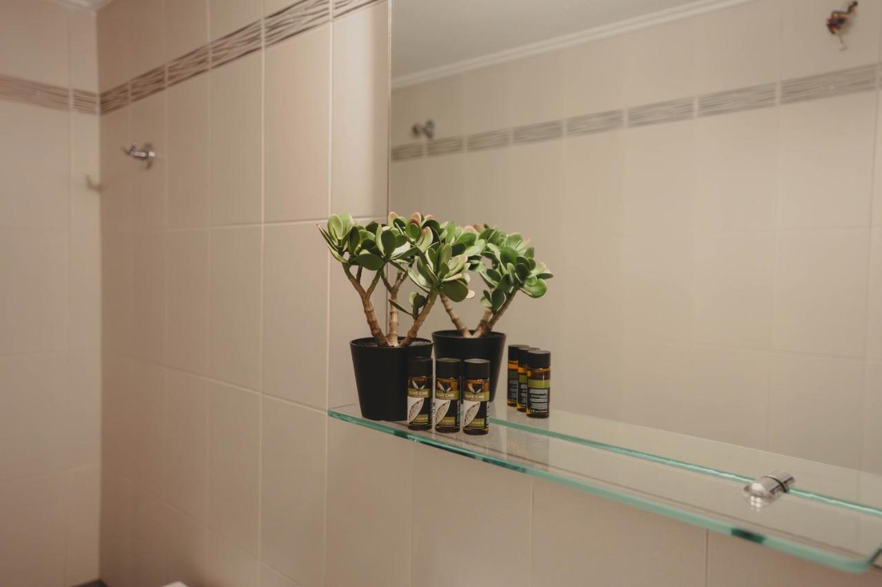 Almy Sea Apartment - B&B Kárystos