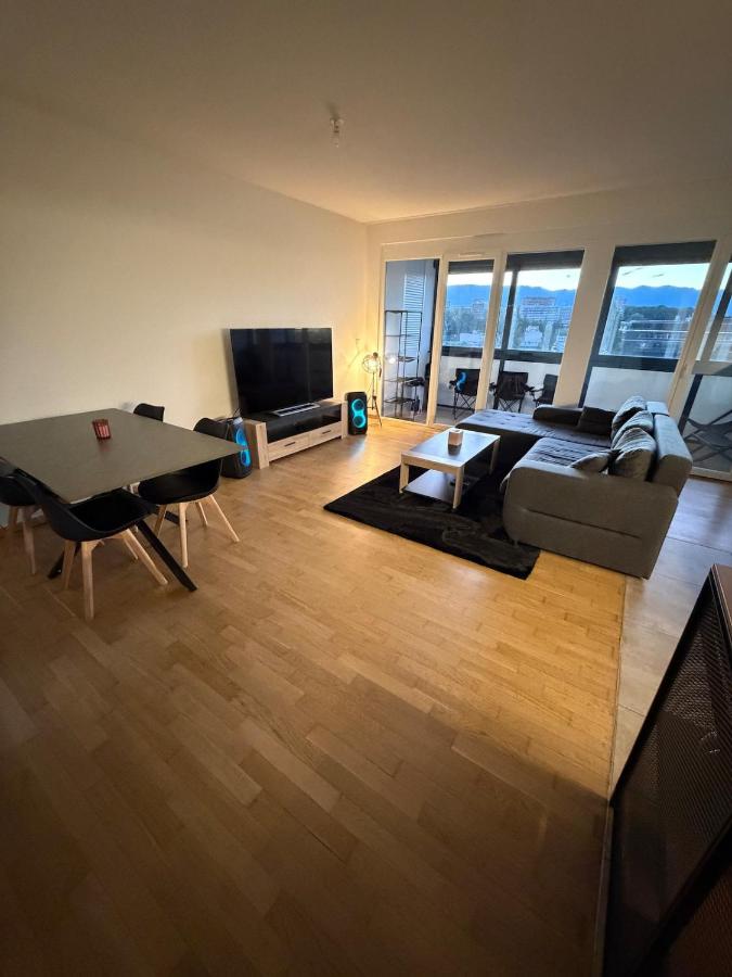 Spacious apartment in Geneva - B&B Geneva