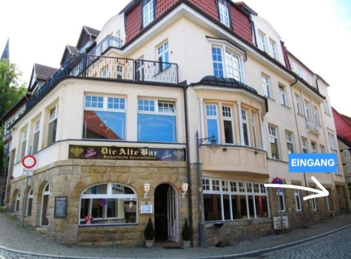 Große Wohnung in dritter Etage mit Terrasse im Altstadtzentrum - Ferienwohnung Chiplakoff - B&B Blankenburg