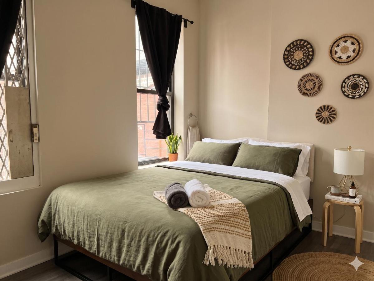 The Ultimate NYC Base 1BR near Times Sq & Columbus Circle - Bed and Breakfast New York