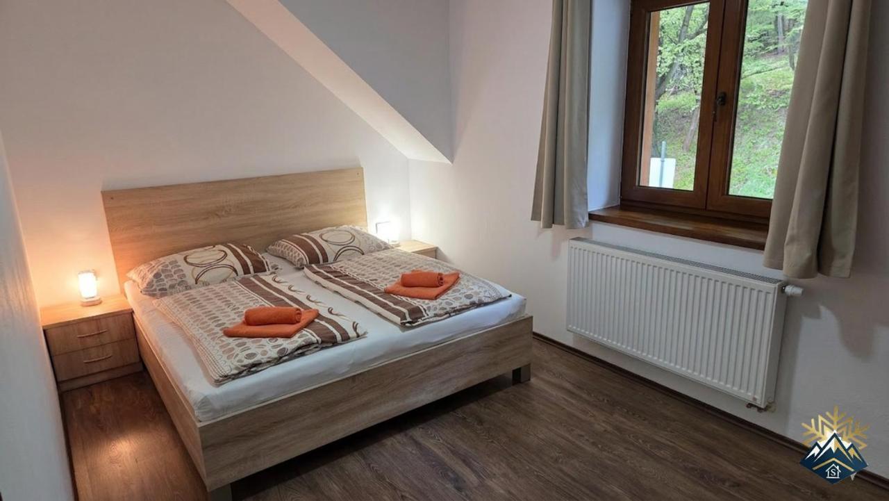 Apartmán Snowflake Biela púť - Chambres d'hôtes Demänovská Dolina