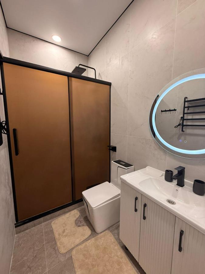 Shymkent VIP Stay Apartments - B&B Şımkent
