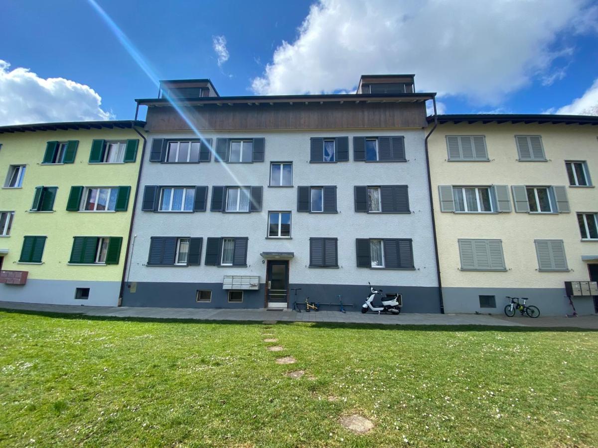 Bright Apartment with two Parking Spaces - Ferienwohnung Bern-Ostermundigen