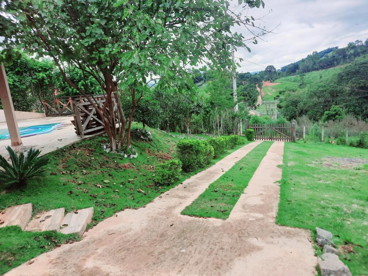 Linda Chácara Próxima a Monte Verde - B&B Camanducaia