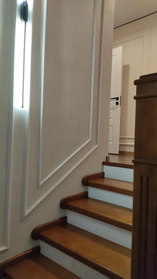 Комната в частном доме где проживает семья - B&B Biškek