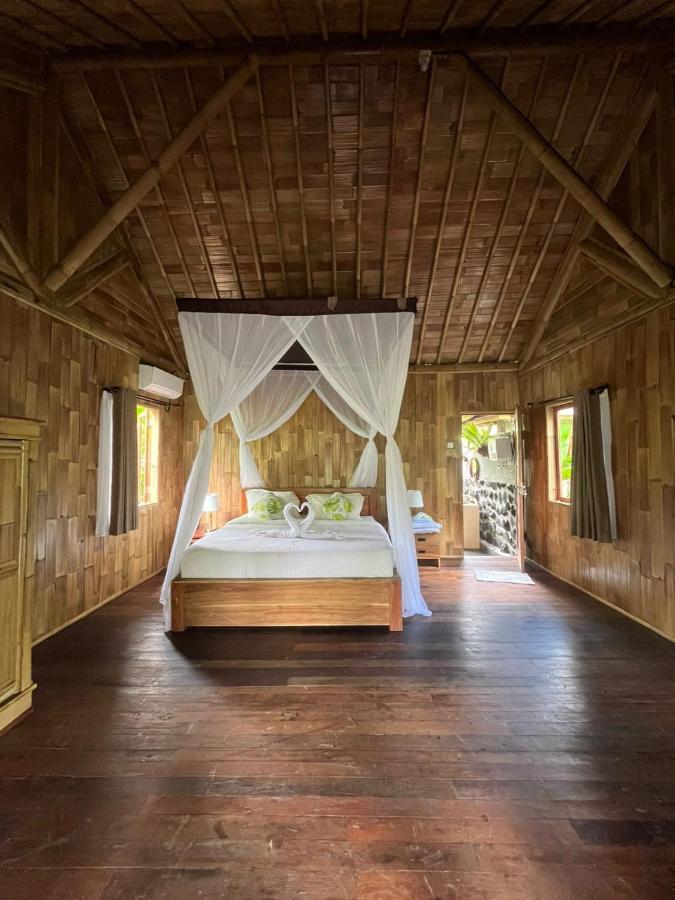Bamboo Bungalow with Private Pool