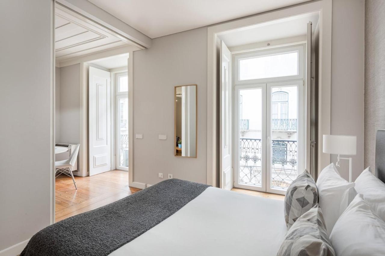 Trendy Flat in the iconic Chiado - B&B Lisboa