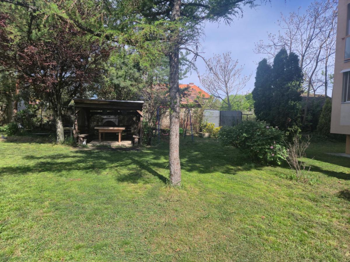 Apartmán Marína v zelenom dvore - Bed and Breakfast Trnava