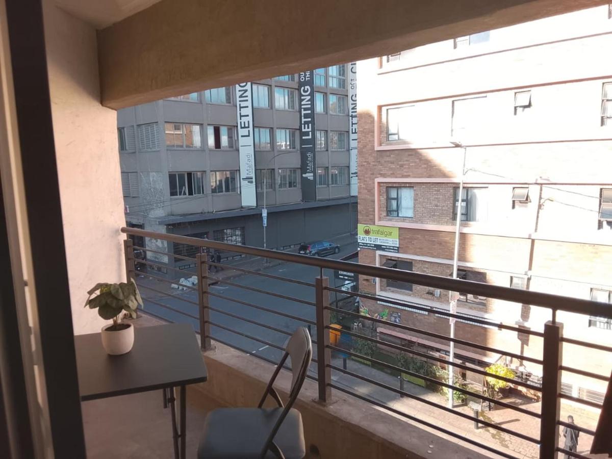 The Essence - Unit 255 - Bed and Breakfast Johannesburg