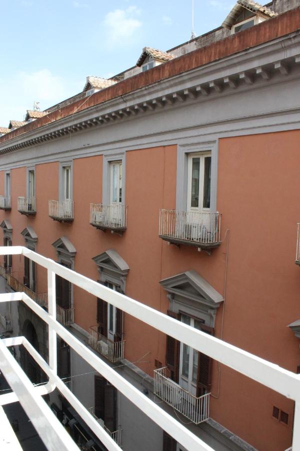 CHIAIA 242 suite - B&B Napoli