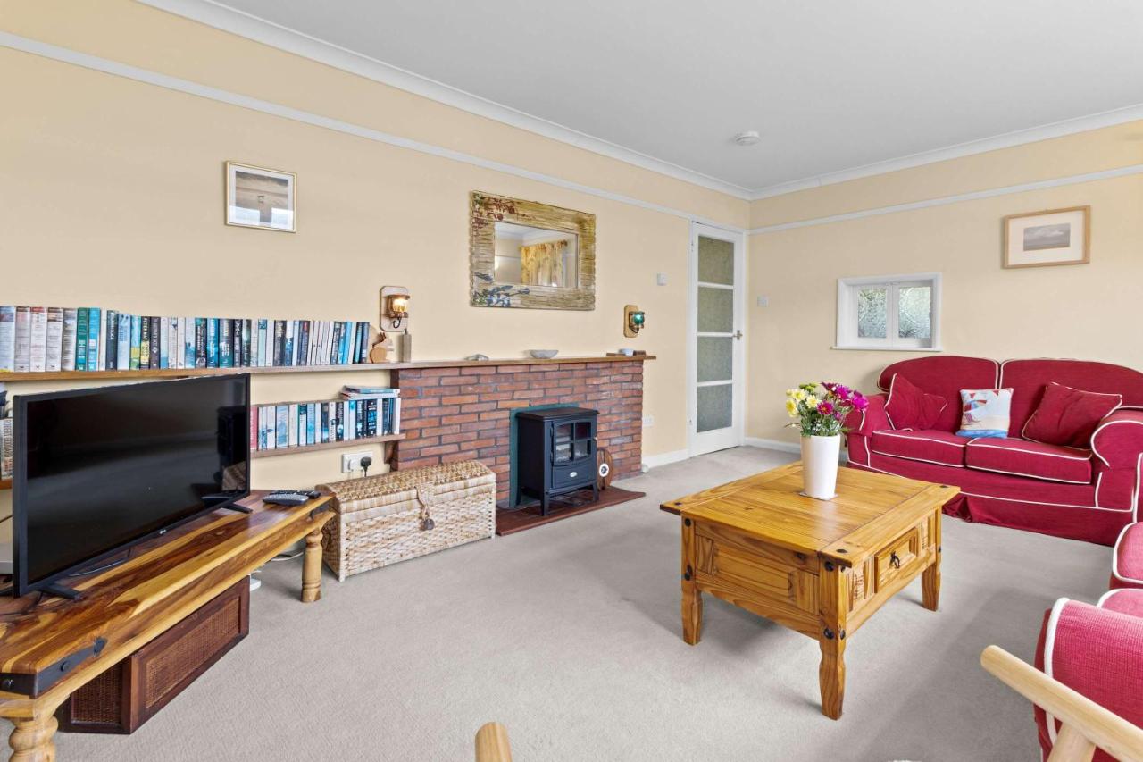 The Dinghy Coastal Bungalow in Pevensey Bay - B&B Pevensey
