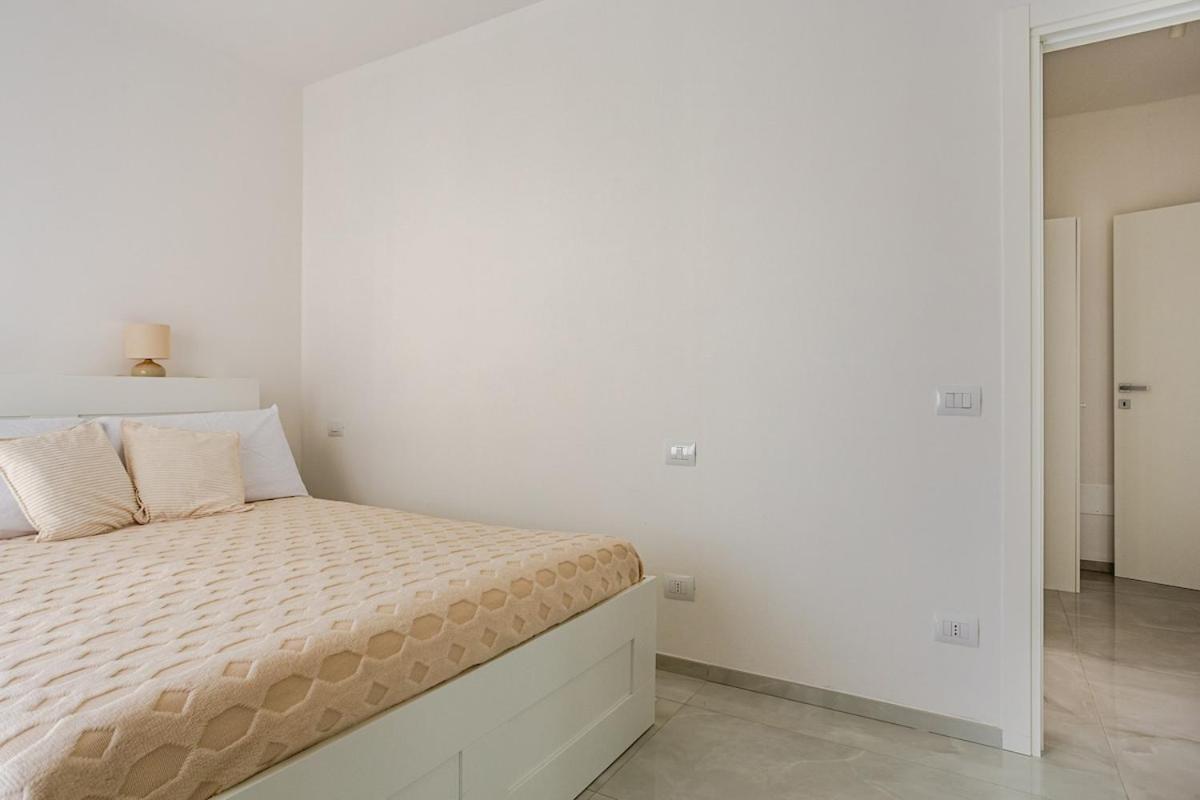 Elegant apartment with large garden and parking - B&B Marotta