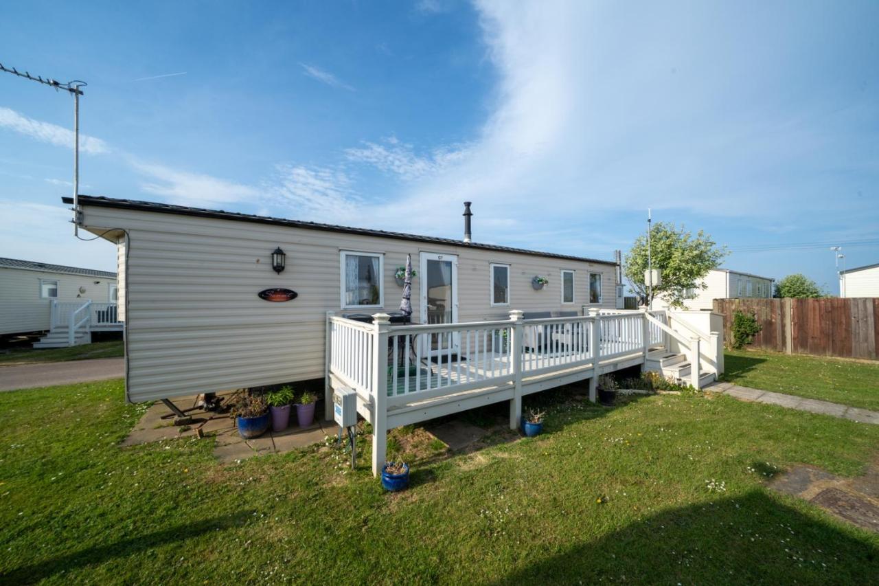Grouse: Coastal Caravan near Scratby Beach - B&B Scratby