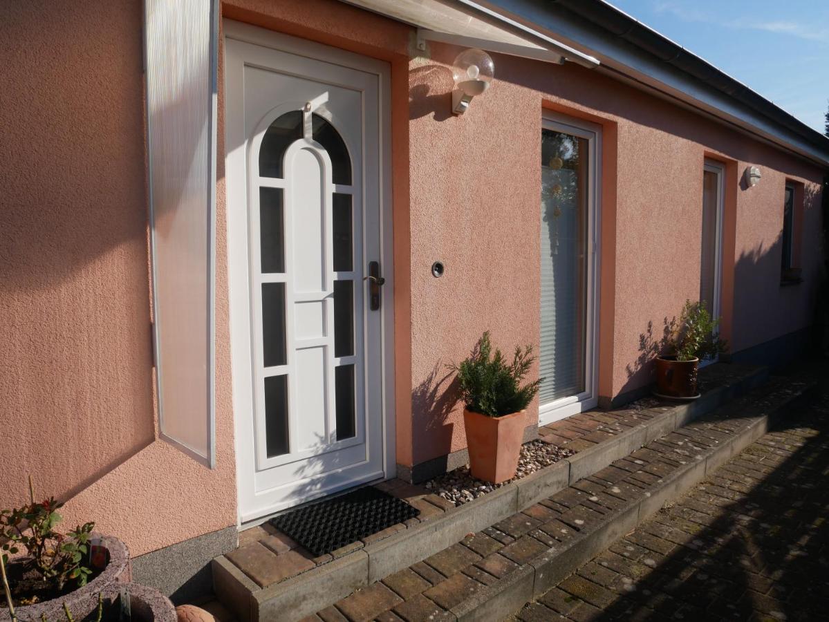 Ferienwohnung Leuchtturm mit Terrasse und Grill - B&B Ostseebad Zinnowitz