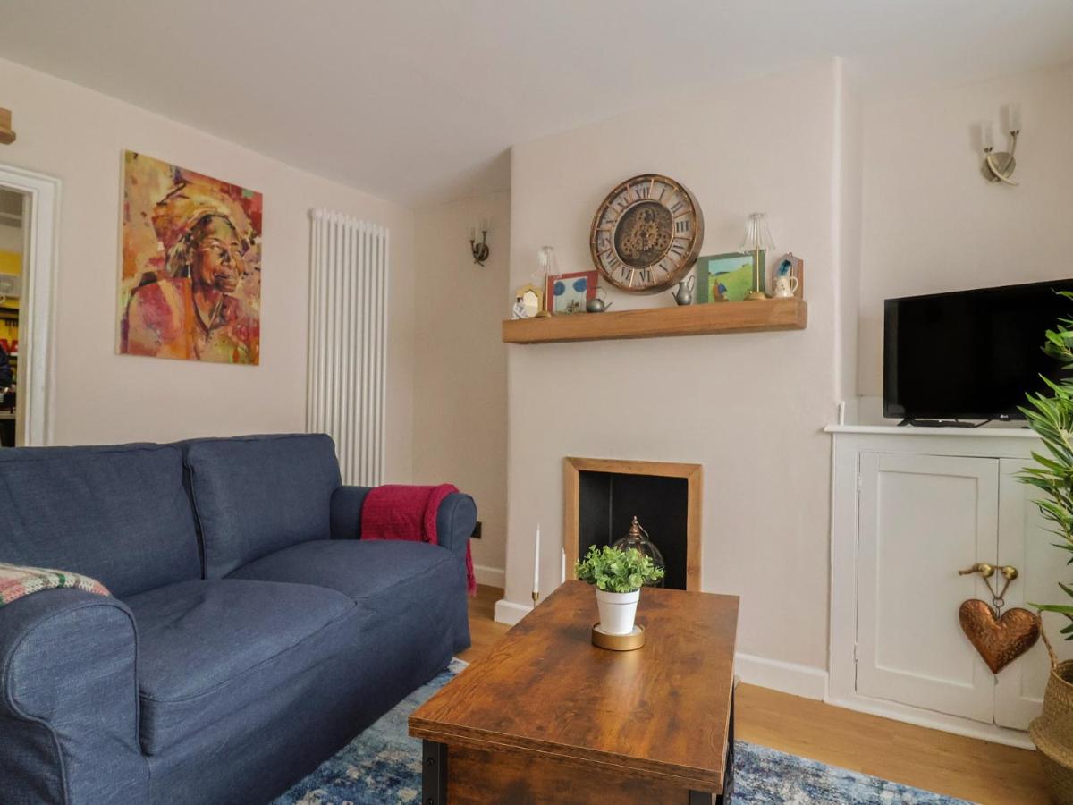 6 Bedford Place - B&B Bridport