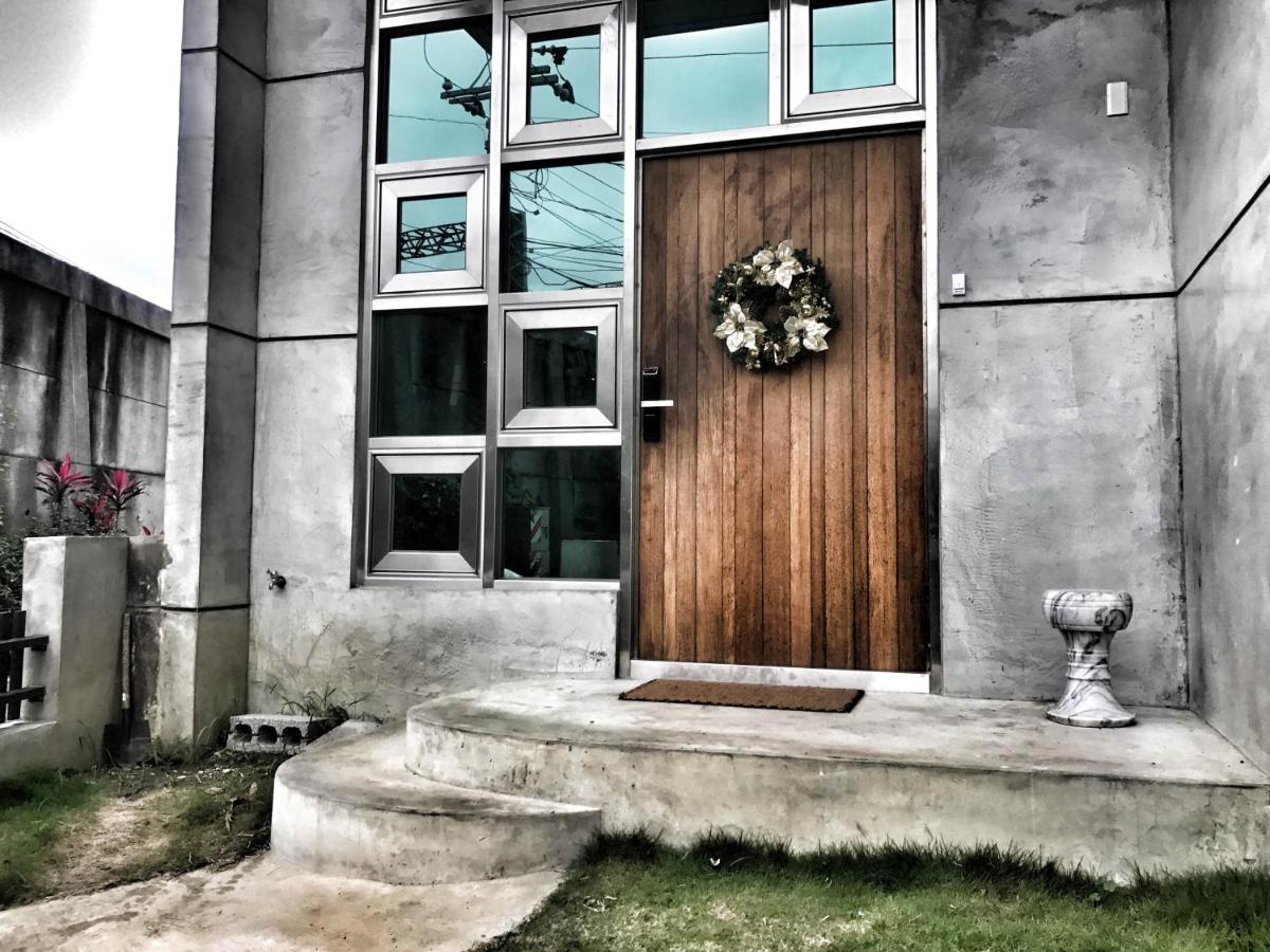 Railway Hualien Hostel - Bed and Breakfast