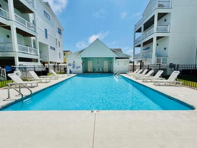 Brand New Luxury Townhome Close to Beach with Pool - Ferienwohnung Kill Devil Hills