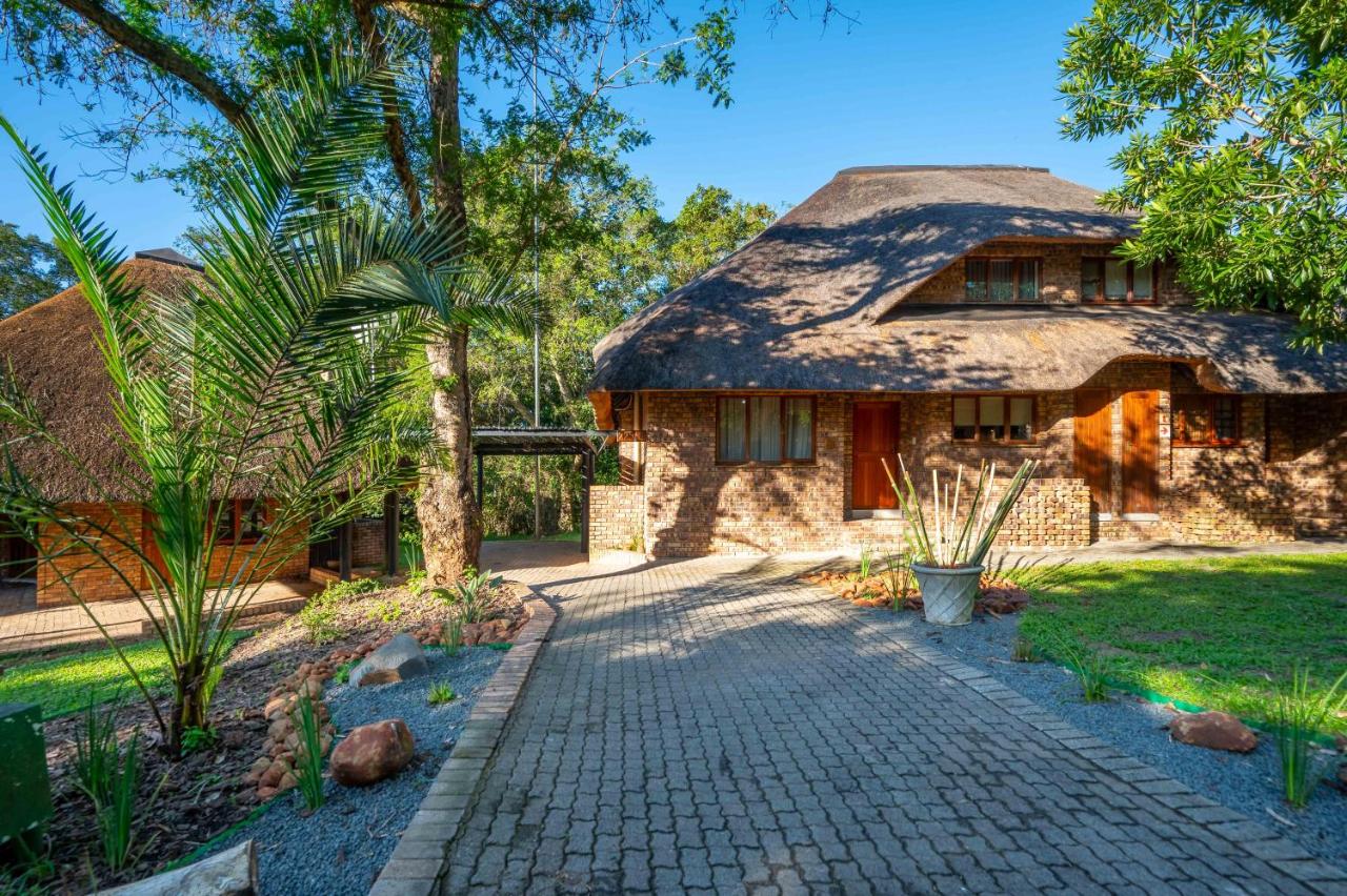 Kruger Park Lodge - Modern Unit 225B - Bed and Breakfast Hazyview