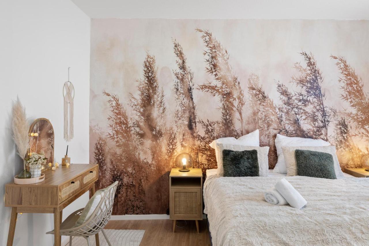 Stay COZY - The Lounge- Kingsize - Terrasse - Beste Lage - B&B Aschaffenburg