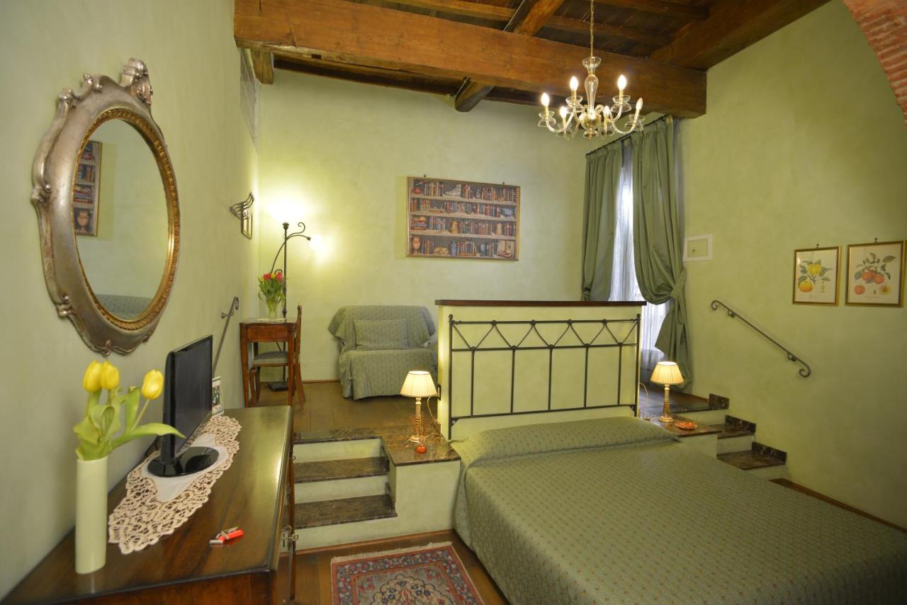 Quadruple Room with Private Bathroom