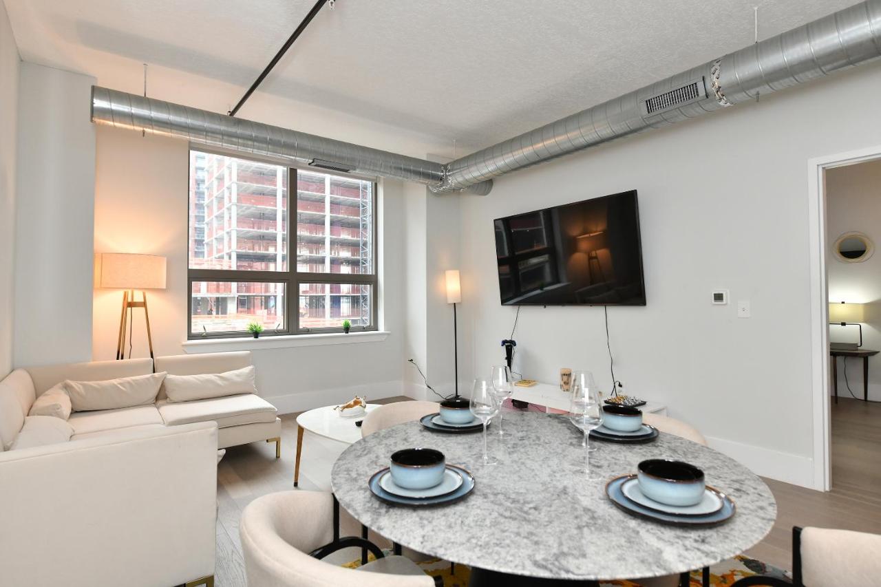 Modern Luxury 1BR in Jersey City Steps to PATH and Manhattan - Bed and Breakfast Jersey City