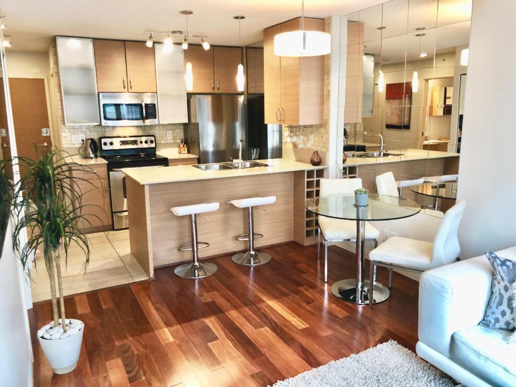 Luxury Beautiful Suite in the Heart of Downtown - Chambres d'hôtes Vancouver