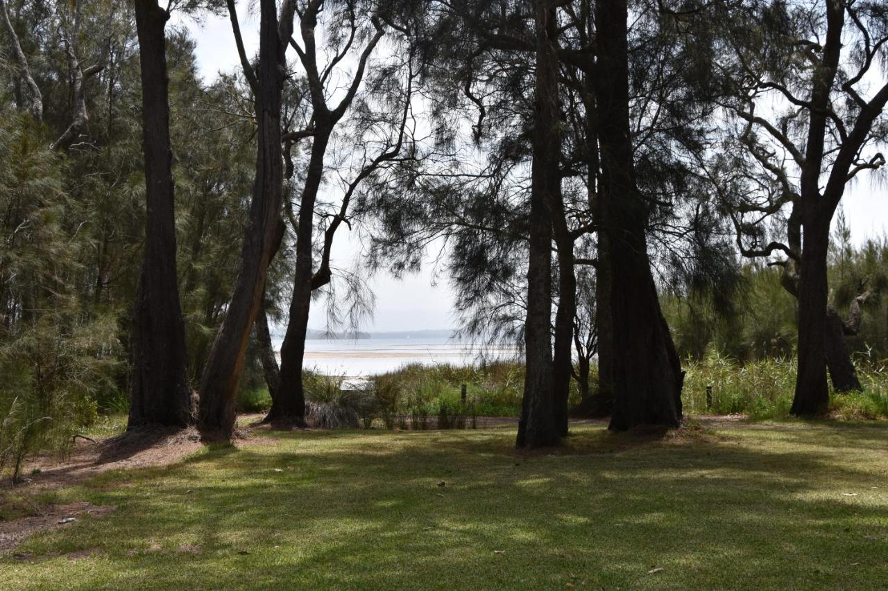 Paradise Bungalow Waterfront - Bed and Breakfast Sanctuary Point