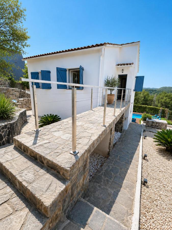 VILLA PARADISE SILVIA - Chambres d'hôtes Sant Pere de Ribes