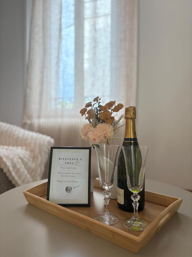 Le BOOMCOEUR Bain balnéo & Table de massage - B&B Niort