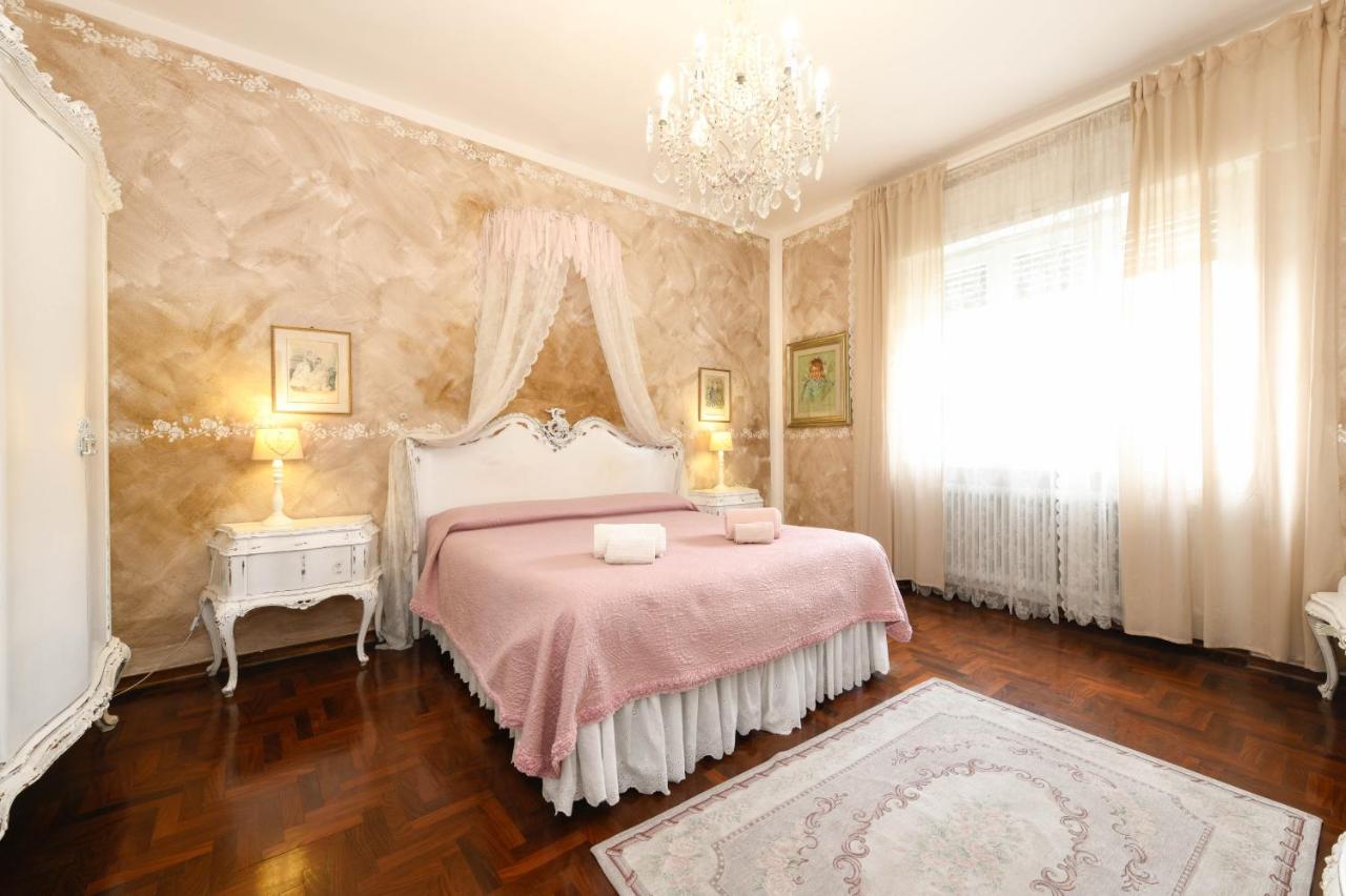Le Bouganville Apartment - B&B Desenzano del Garda