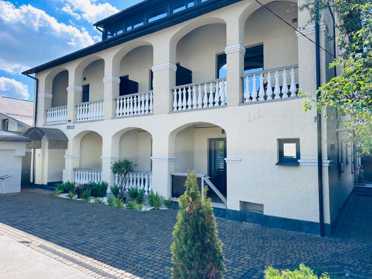 Villa Venezia Apartments & Parking - B&B Leopoli