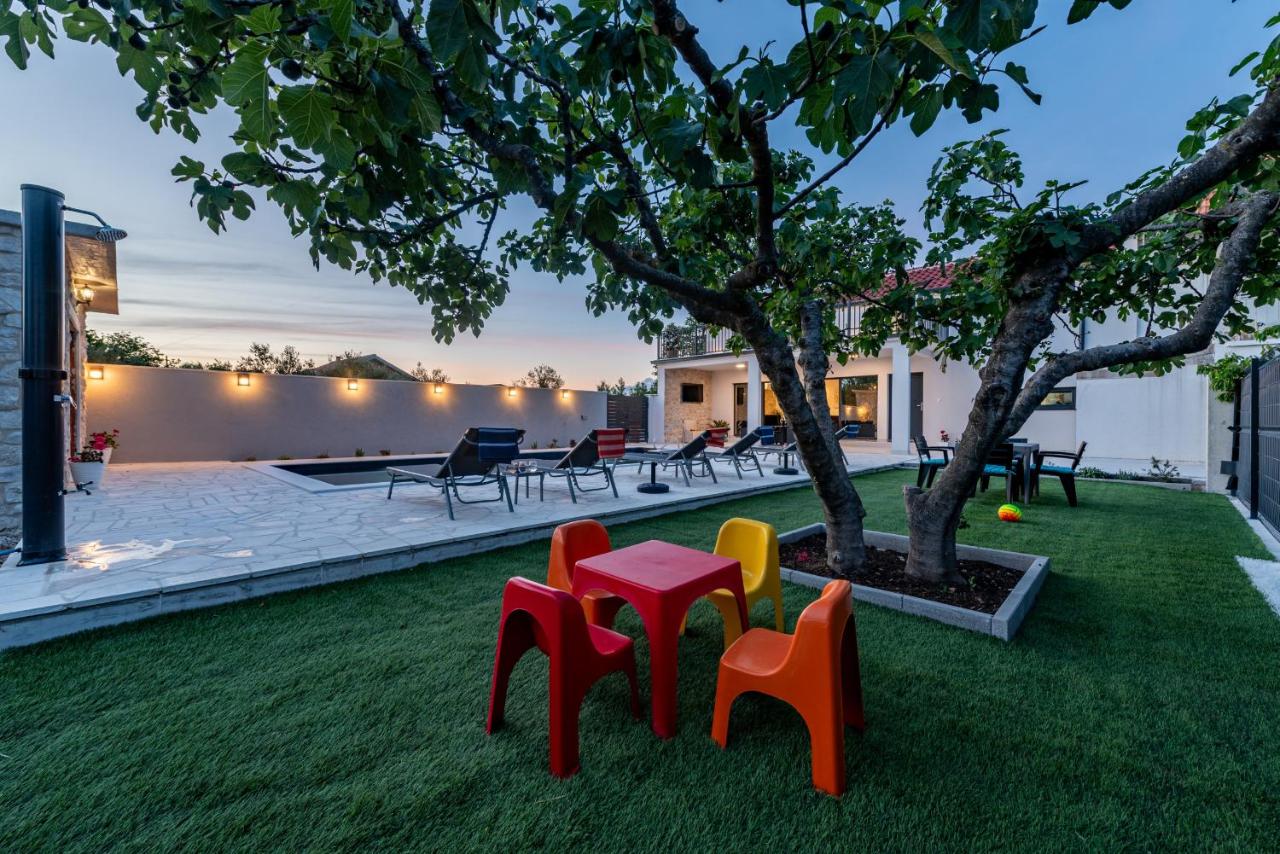 Villa Flora Zadar Villas - Chambres d'hôtes Perušić Benkovački