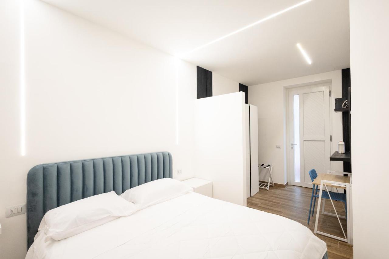 Azzurra Rooms Suite - Ferienwohnung Battipaglia
