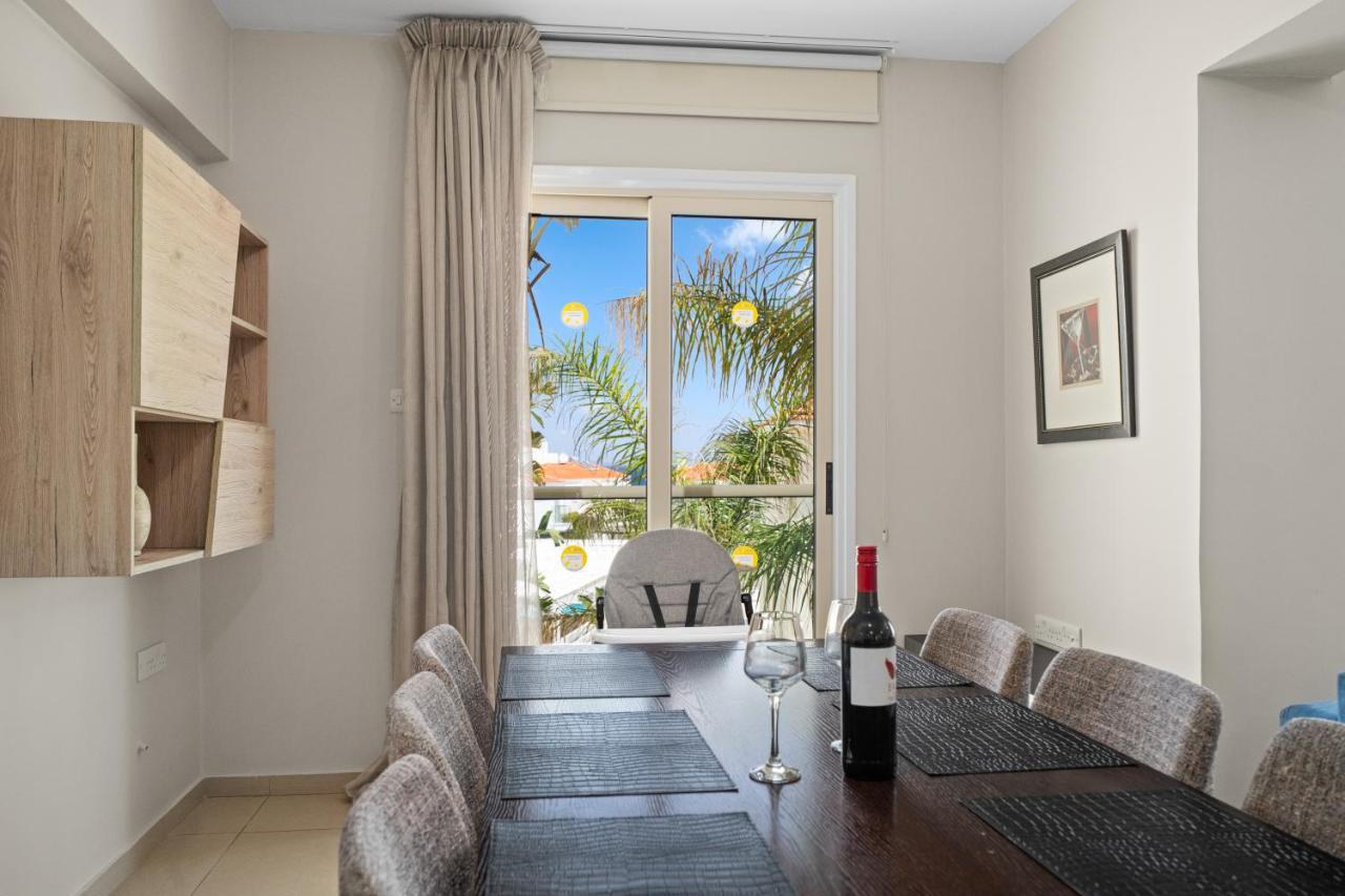 Athena Beach Apartment - B&B Paralímni