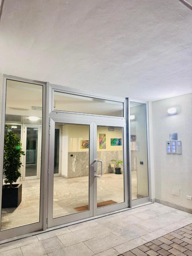 New Generation Santa Giulia Milano - Bed and Breakfast Milaan